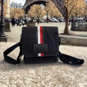 Tommy Hilfiger Mens Messenger Bag